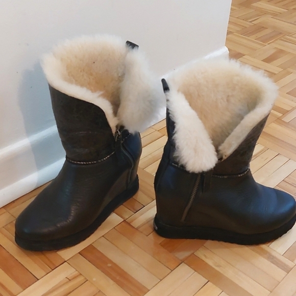 Koolaburra × Uggs La Volta winter boots sheepskin and real fur wool size 6 - Picture 2 of 9